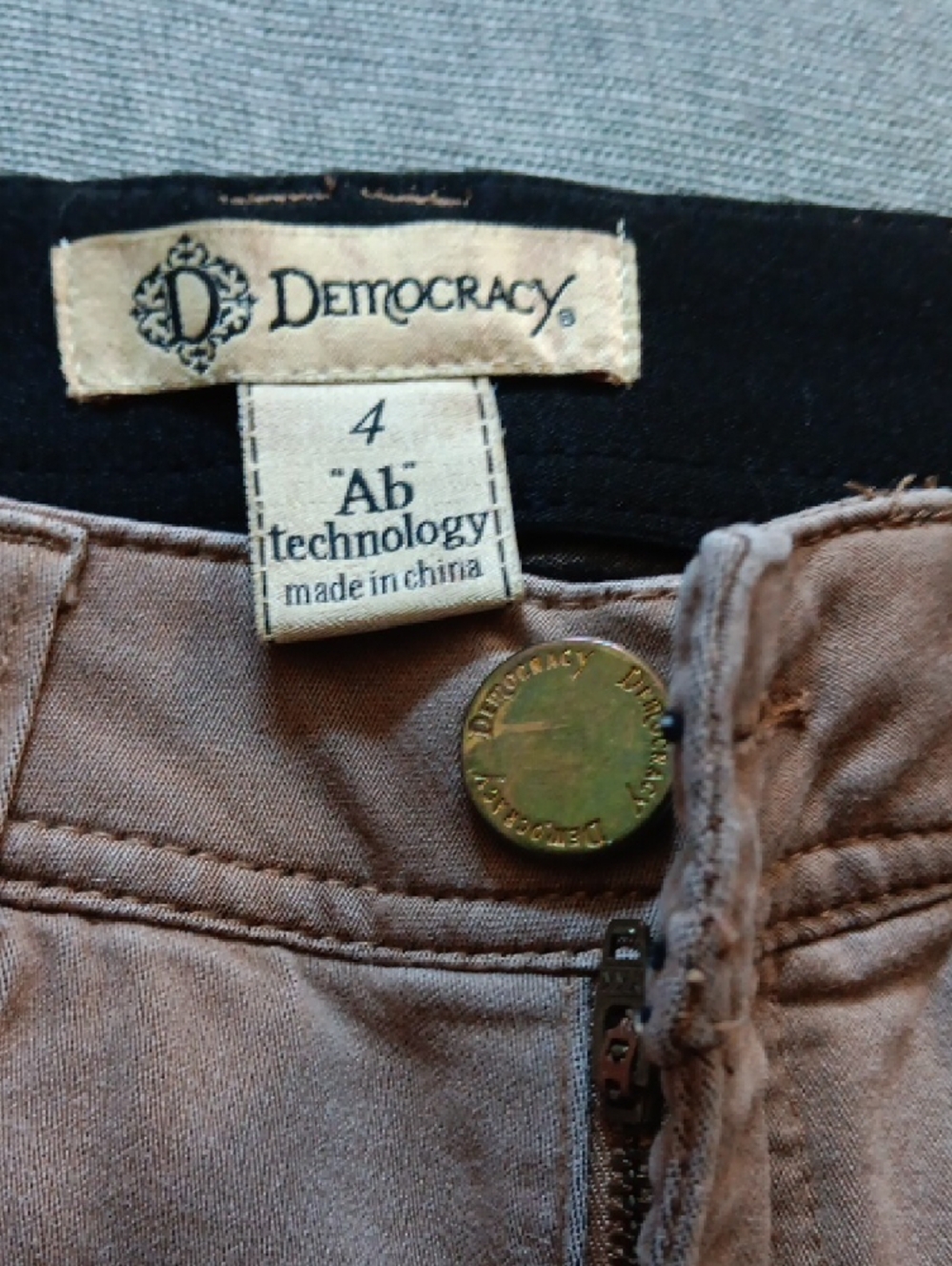 Democracy White Skinny Jeans for Women - Picture 3 of 7